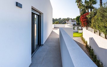 Property slide 42