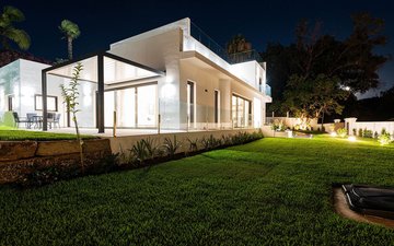Property slide 66