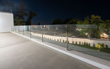 Property slide 81