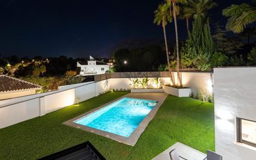 Property slide 82