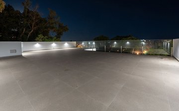 Property slide 86