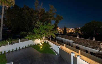 Property slide 88
