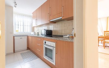 Property slide 16