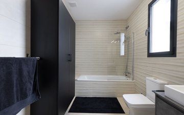 Property slide 40