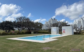 Property slide 32