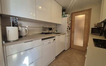 Property slide 44