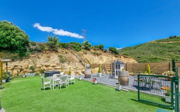 Property slide 33
