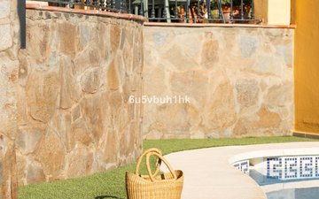 Property slide 46