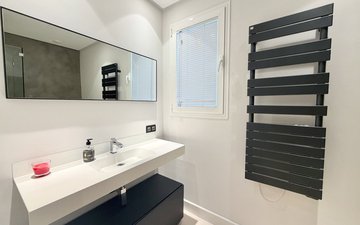 Property slide 25