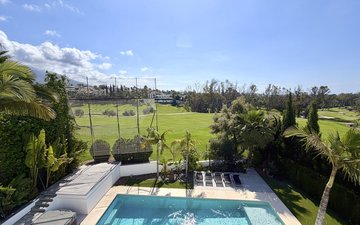 Property slide 32