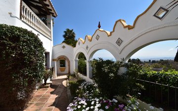 Property slide 27