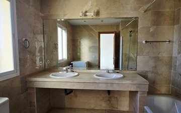 Property slide 16