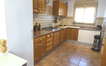 Property slide 16
