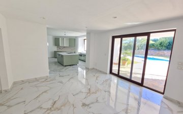 Property slide 30