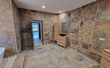 Property slide 42