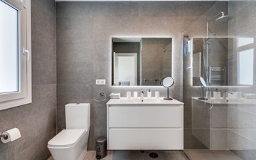 Property slide 18