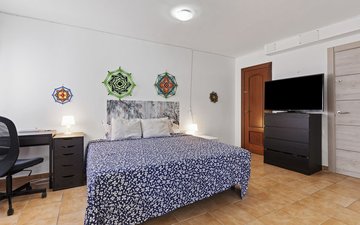 Property slide 16