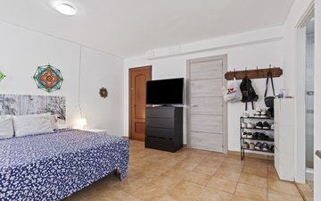 Property slide 17