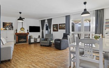 Property slide 19