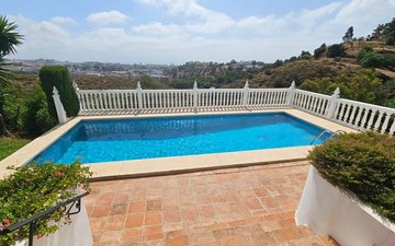 Property slide 39