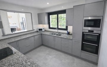 Property slide 8