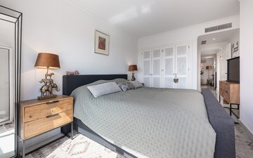 Property slide 20