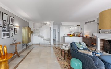 Property slide 30