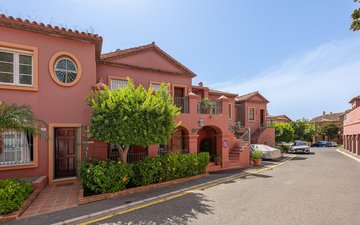 Property slide 50