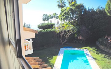 Property slide 18