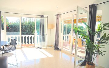 Property slide 25