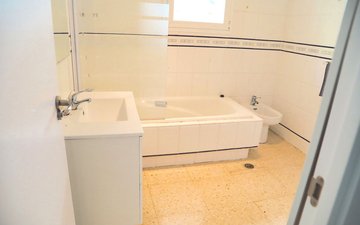 Property slide 28