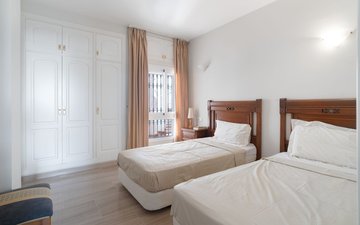 Property slide 17