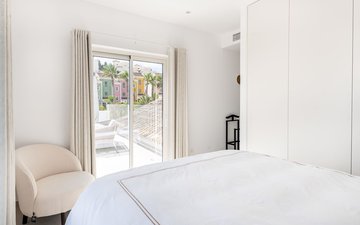 Property slide 18