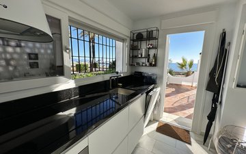 Property slide 10