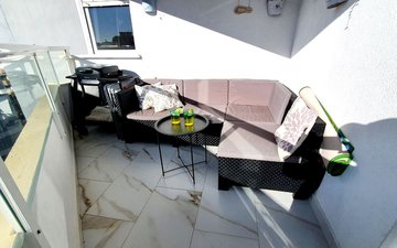 Property slide 25