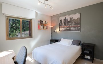 Property slide 18