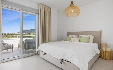 Property slide 10