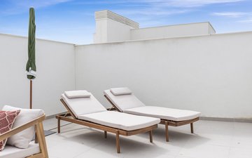 Property slide 21