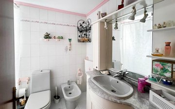 Property slide 16