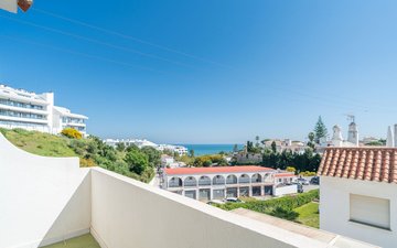 Property slide 21