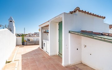 Property slide 22