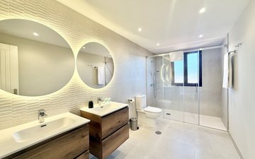 Property slide 18