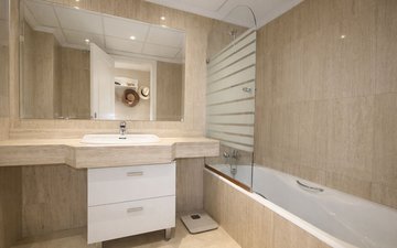 Property slide 23