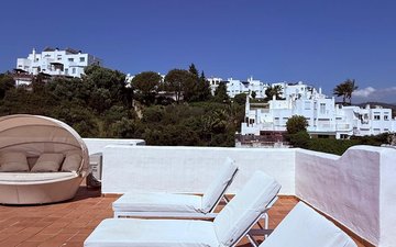 Property slide 25