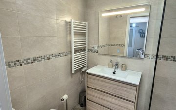 Property slide 16
