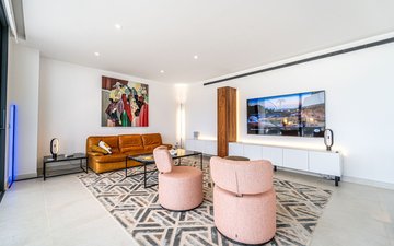 Property slide 18