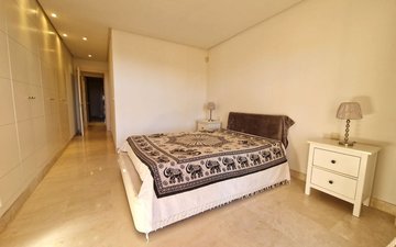 Property slide 10
