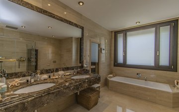 Property slide 34