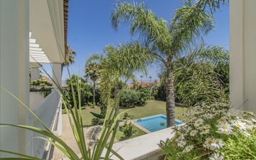 Property slide 38