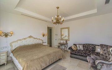 Property slide 50